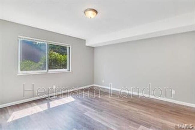 Building Photo - 5227 Suntrail Dr