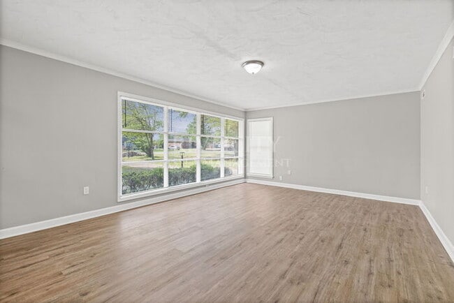 Building Photo - 1288 Davidson Dr