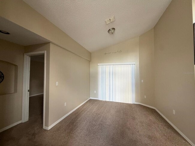 Building Photo - 519 Thousand Oaks Blvd