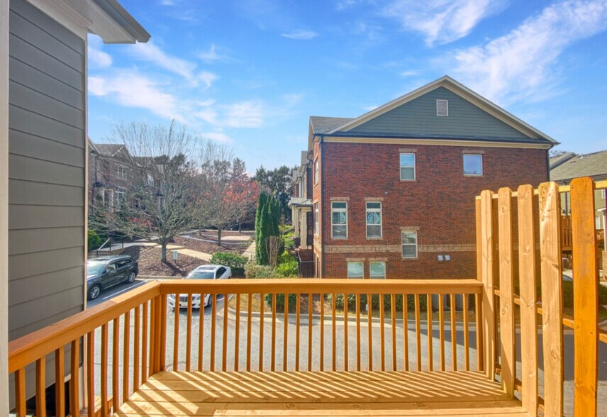Building Photo - 1197 Lavista Cir NE