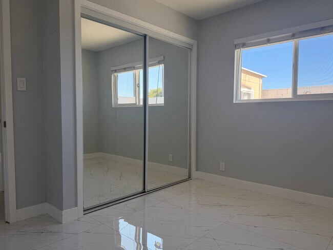 Building Photo - 2516 Fernley Dr