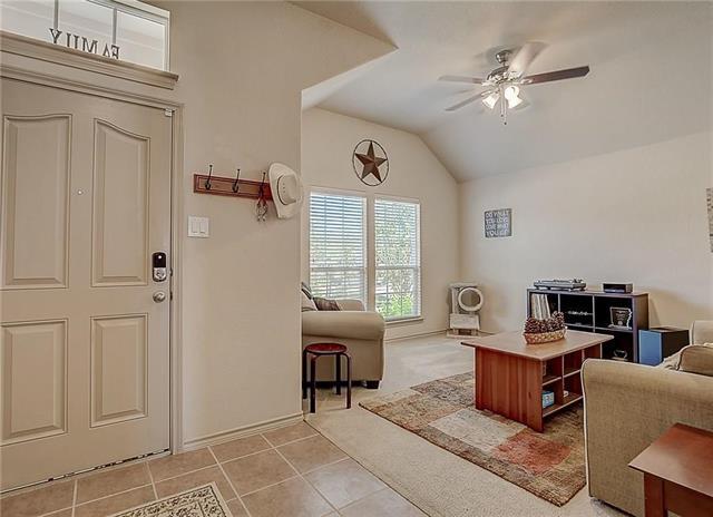 Building Photo - 5009 Holliday Dr