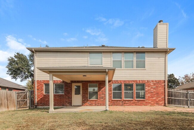 Building Photo - 145 Redbud Dr