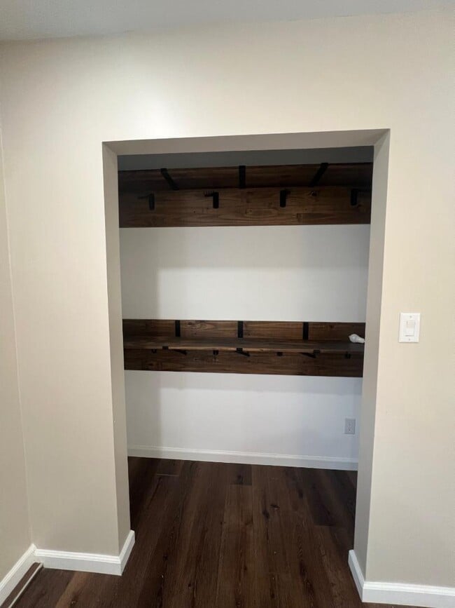 Building Photo - 3456 Madison St