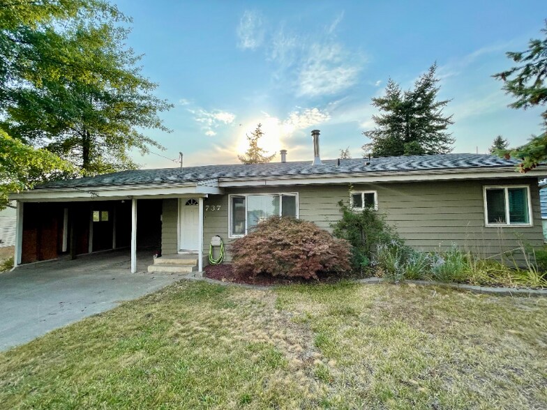 Primary Photo - 737 Brent Dr