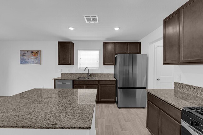 Building Photo - Don't miss out on this cozy 3-bedroom, 2-story home that's ready for you to move in!