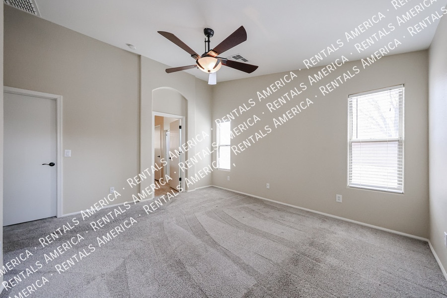Building Photo - 42635 Colby Dr