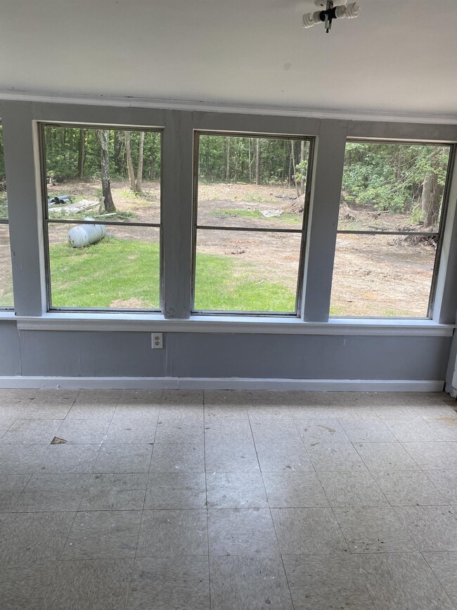 Building Photo - 14311 Veterans Memorial Hwy