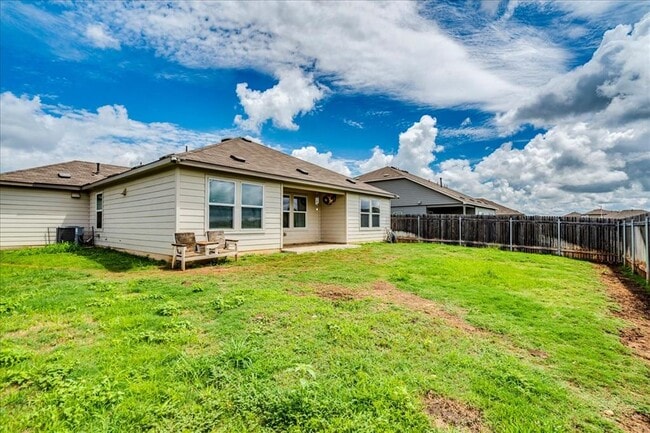 Building Photo - 389 Salt Springs Rd