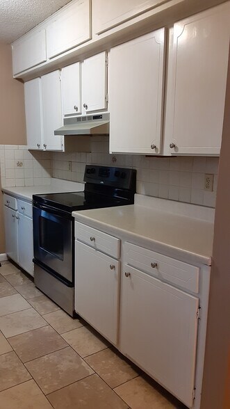 Kitchen - 1 Britten Cir