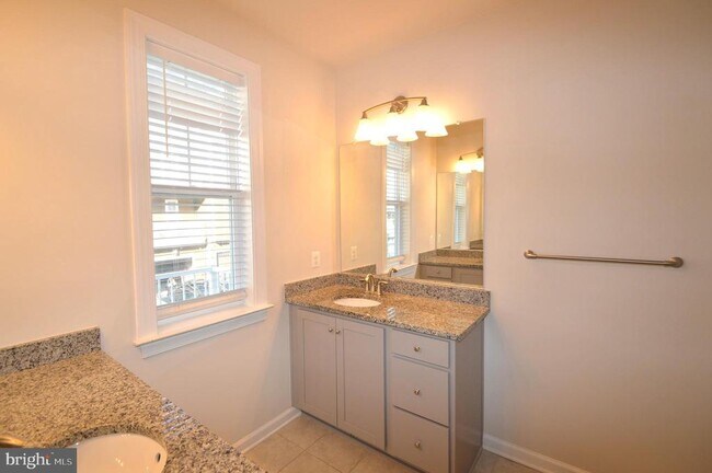 Building Photo - 45091 Cappamore Terrace
