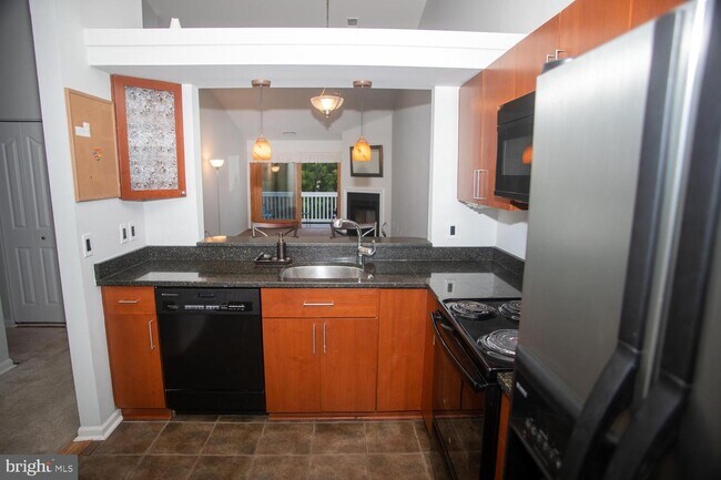 Building Photo - 2852 Yarling Ct