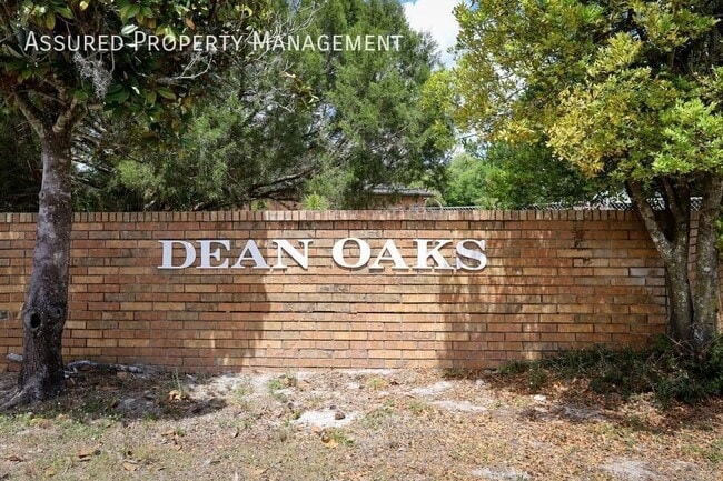 Building Photo - 9942 Dean Oaks Ct