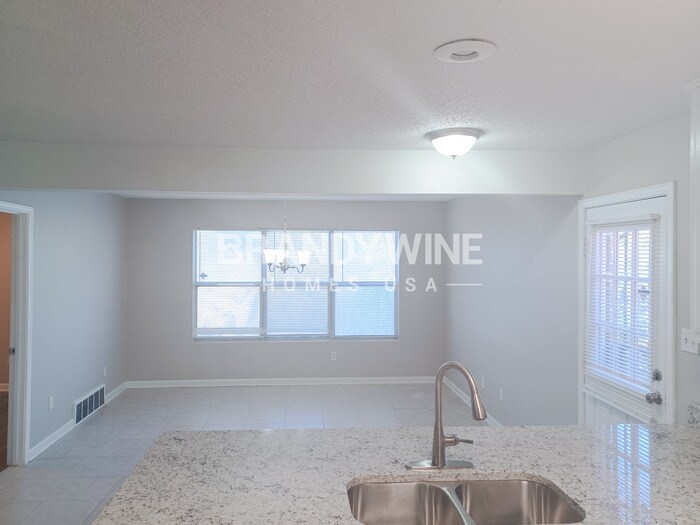 Building Photo - 2959 Meadows Ln