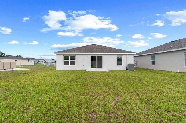 Building Photo - Be the first to rent this new 3BR 2BA home in SW Ocala!