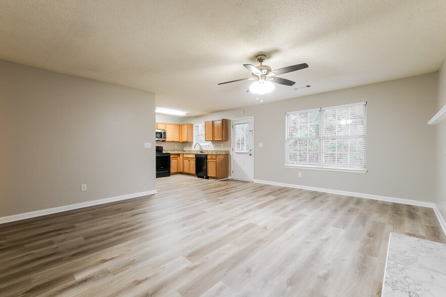 Building Photo - 1013 St Augustine Pkwy