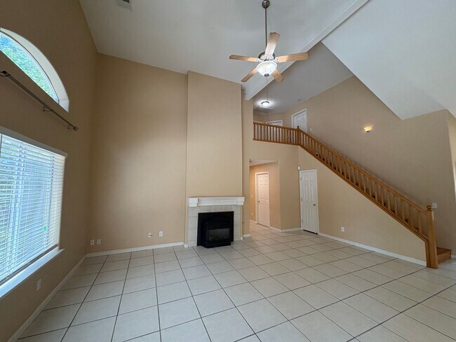 Building Photo - Beautiful 4 Bedroom coming soon!