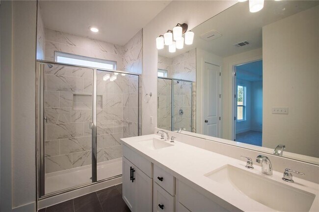 Building Photo - 524 Foresail Rd