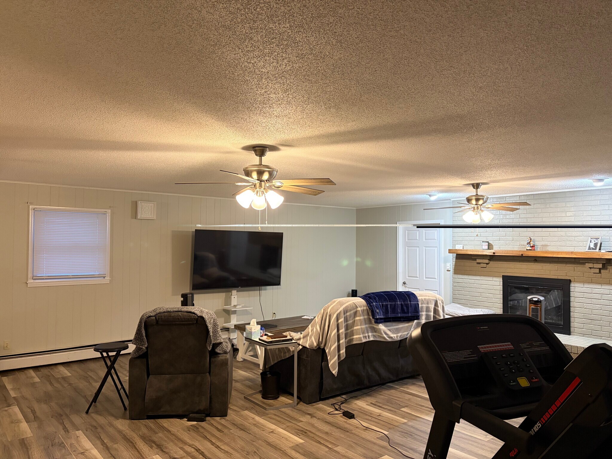 Building Photo - 920 N Walnut St