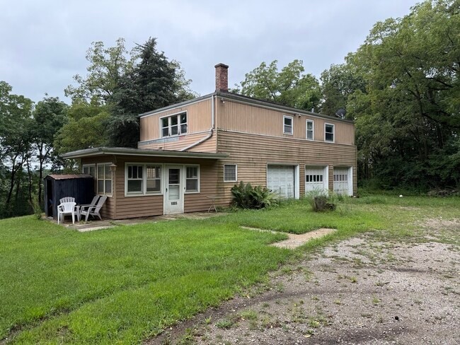 Primary Photo - 1005 Cherry Valley Rd