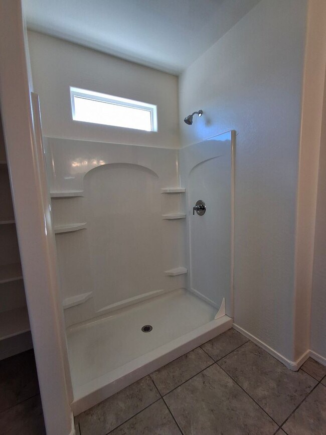 Building Photo - 3560 N Mia Ln