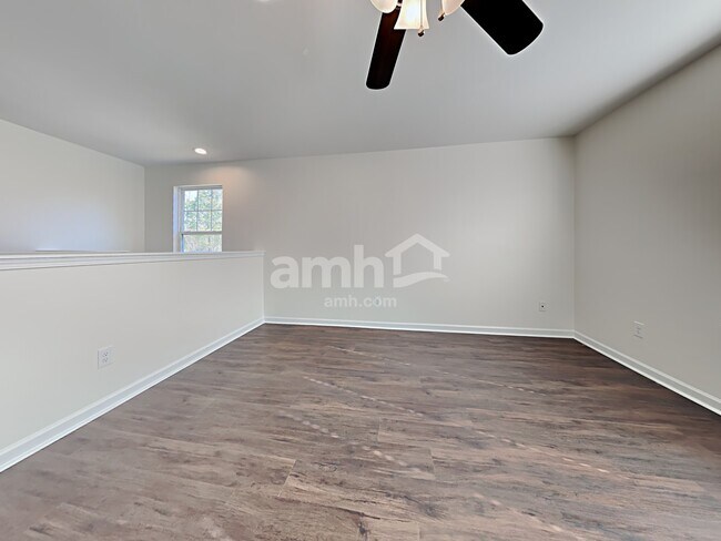Building Photo - 138 Blackwater Way