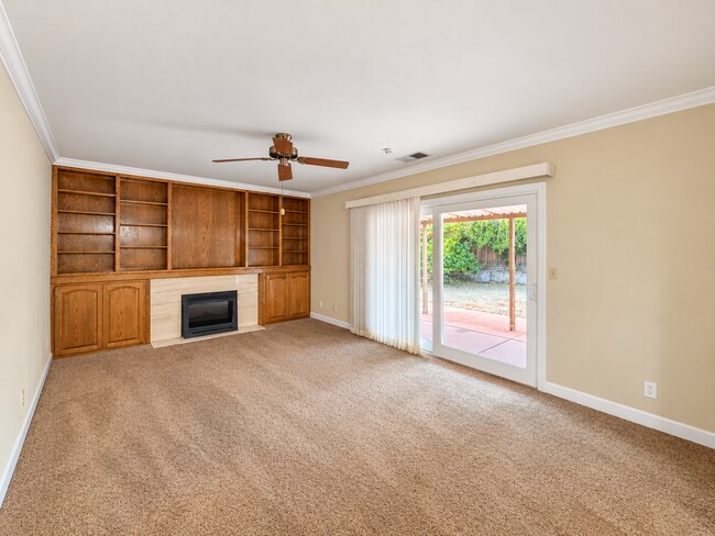 Building Photo - 40643 Encanto Way