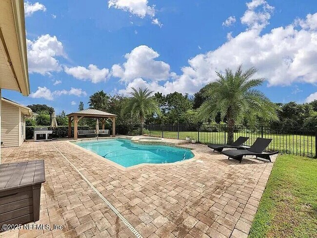 Building Photo - 2337 Matheson Dr