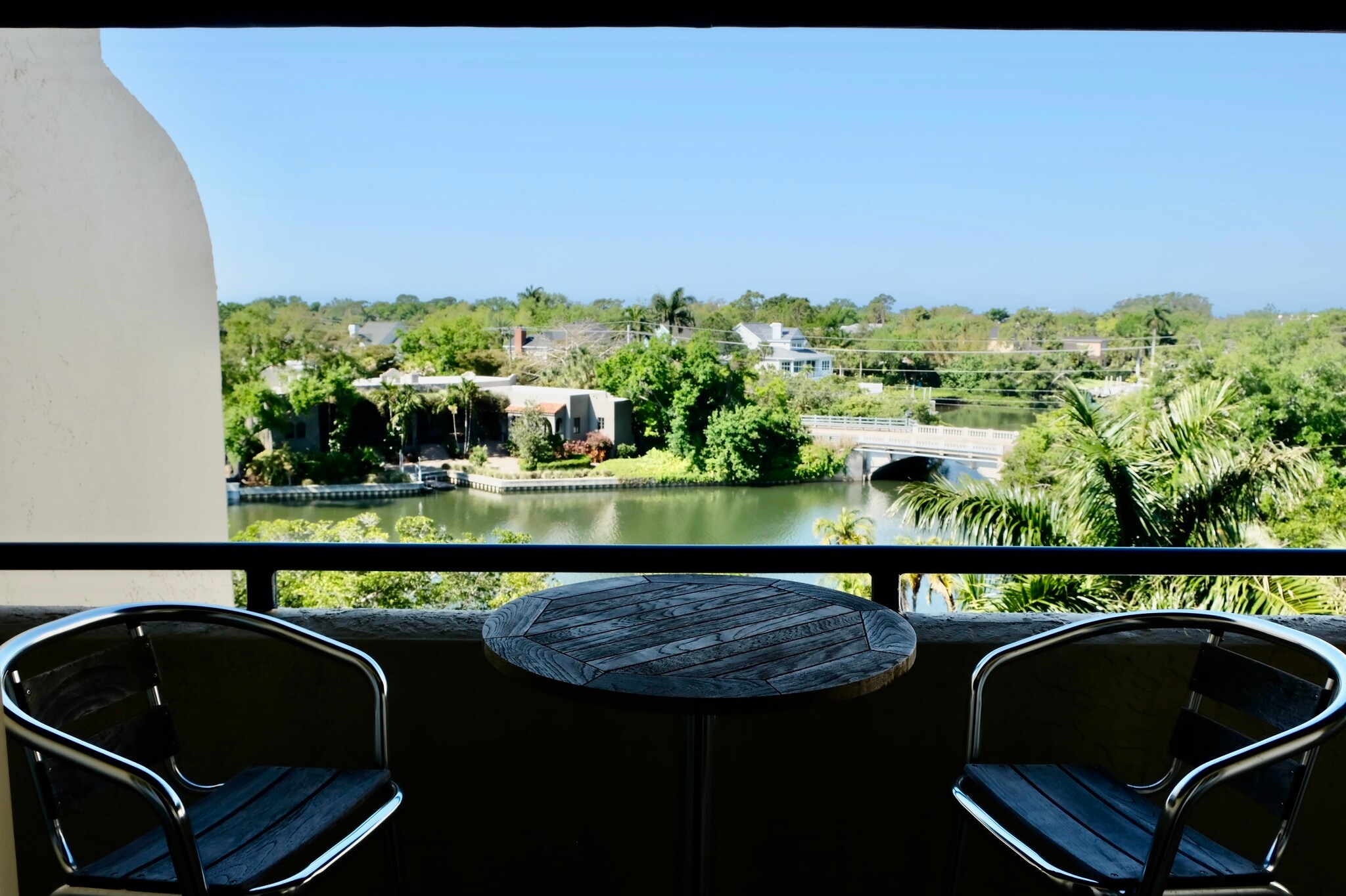 Building Photo - 835 S Osprey Ave