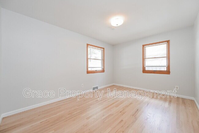 Building Photo - 2610 S Gaylord St
