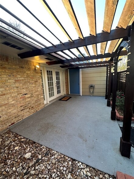 Building Photo - 16522 Diana Ln