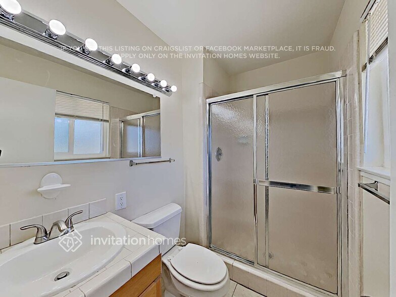 Building Photo - 4910 Verde Dr