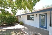 Building Photo - 1202 E Kaler Dr