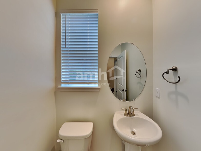 Building Photo - 12516 Dardevle Ct
