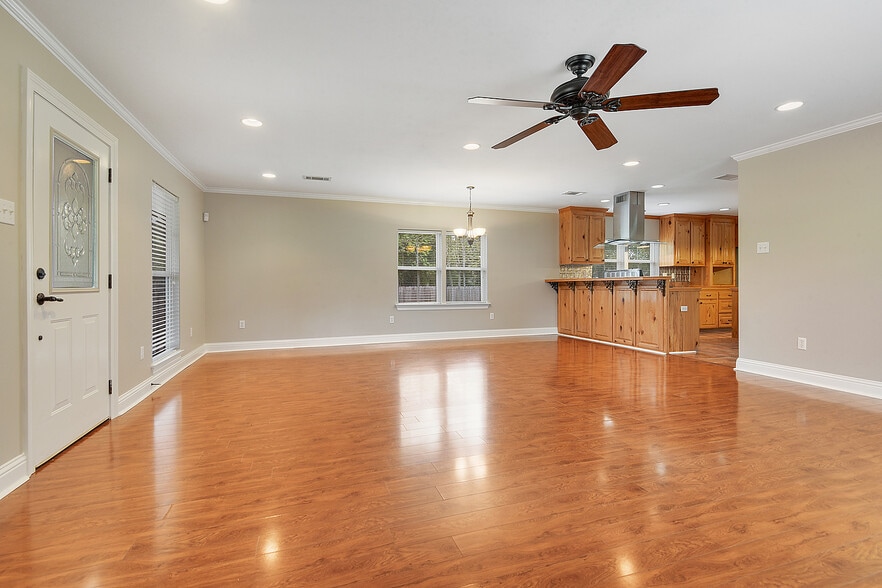 open living and dining - 14062 Bourque Rd