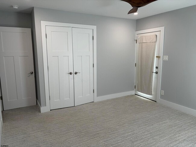 Building Photo - 437 Berkshire Dr