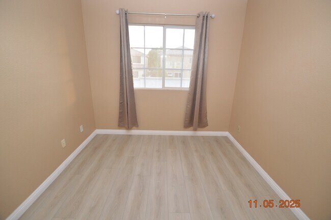 Building Photo - 10014 Hermit Rapids Ave