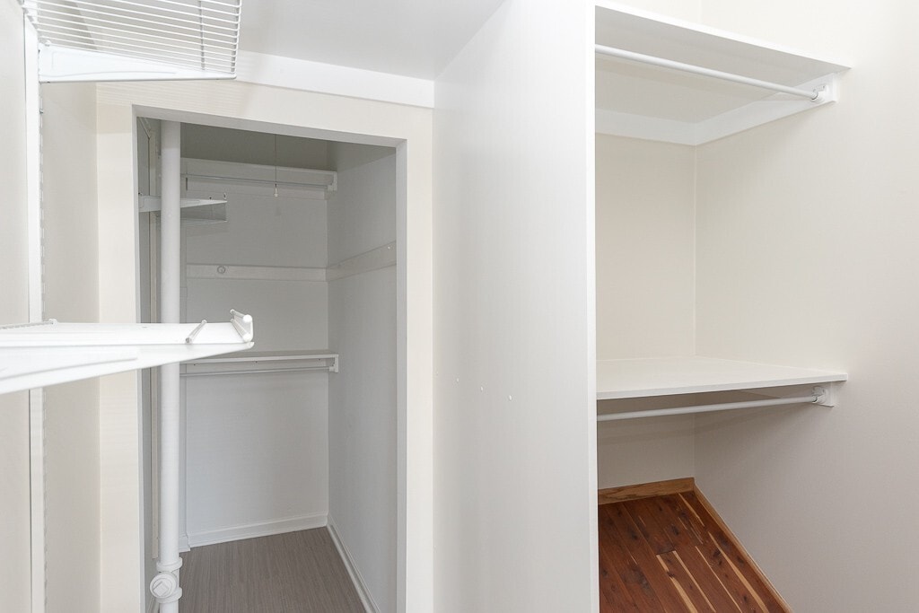 Building Photo - 1637 N Clybourn Ave