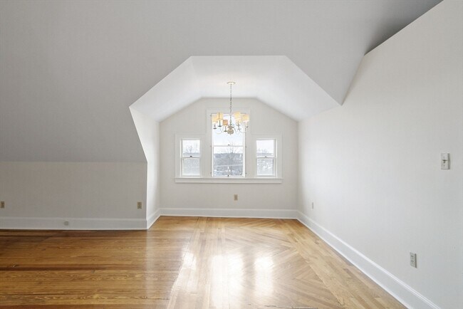 Building Photo - 150 Summer St