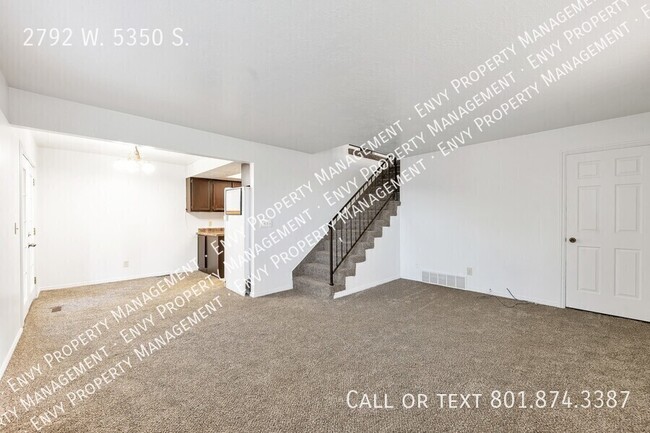 Building Photo - 2 Story Pet Friendly Duplex - 3 Bed - 2.5 ...