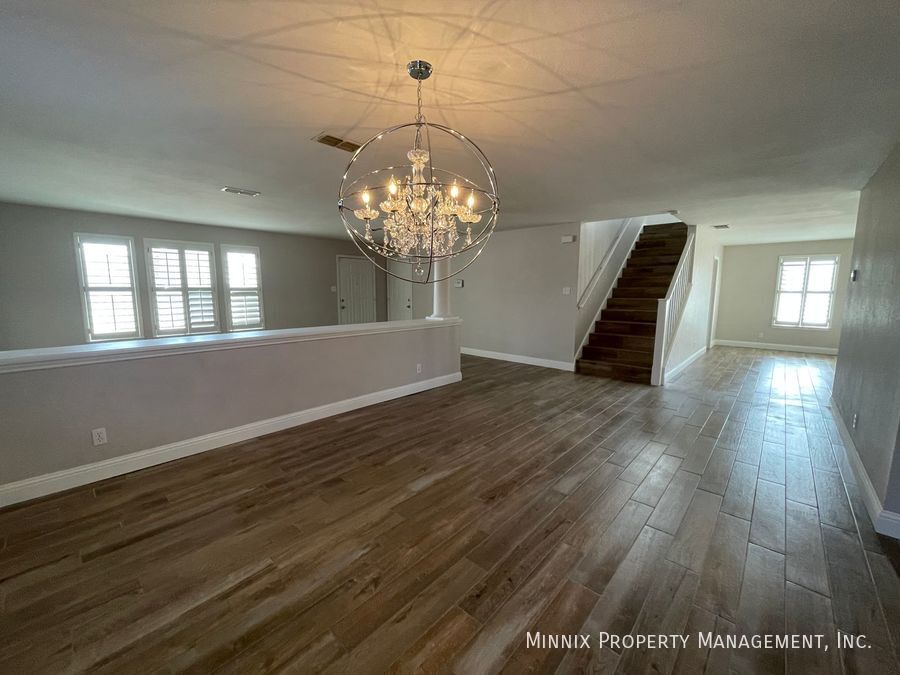 Building Photo - 8241 San Antonio St