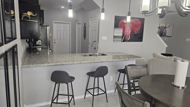 Building Photo - 4225 Gavilan Dr