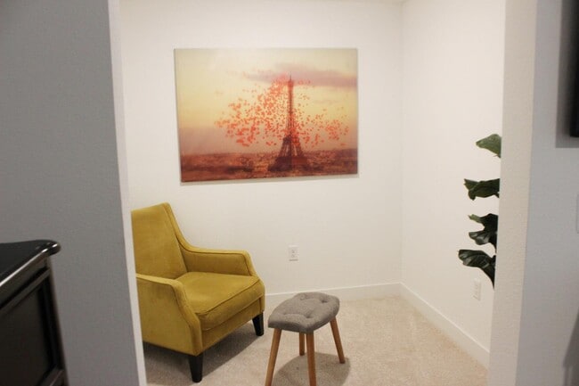 Building Photo - 15980 Mavericks Ln