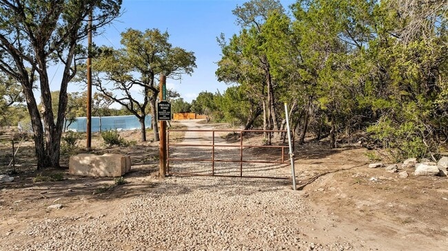 Building Photo - 17210 W Beach Rd