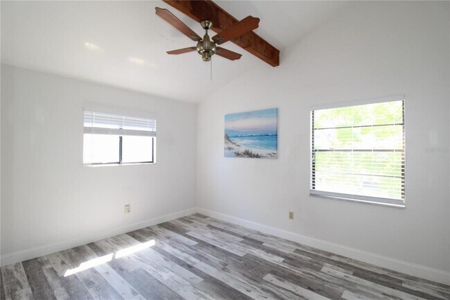 Building Photo - 60 Beachcomber Ln