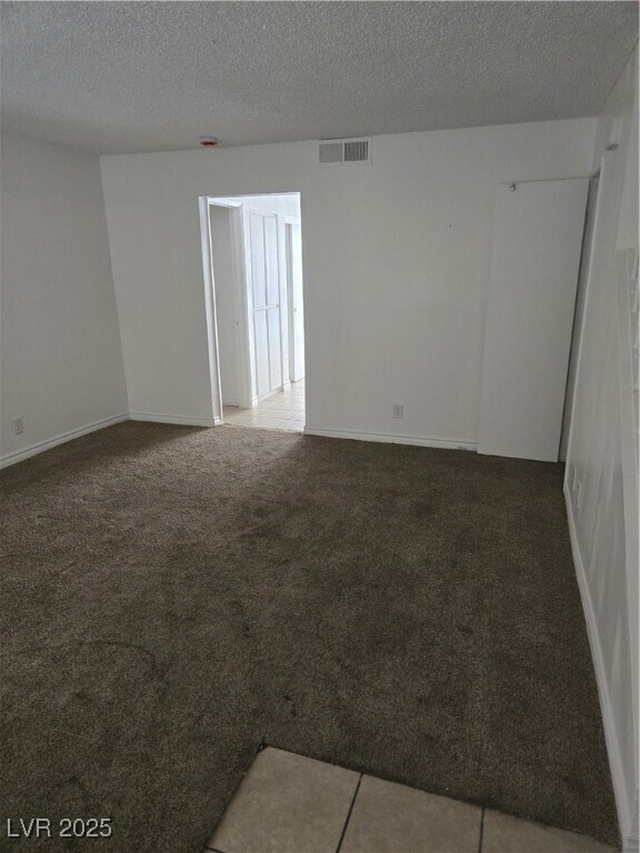 Building Photo - 2701 Kline Cir