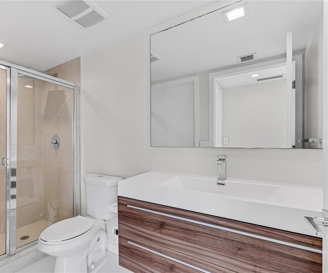 Building Photo - 50 Biscayne Blvd