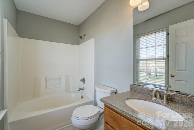 Building Photo - 2034 Wexford Way