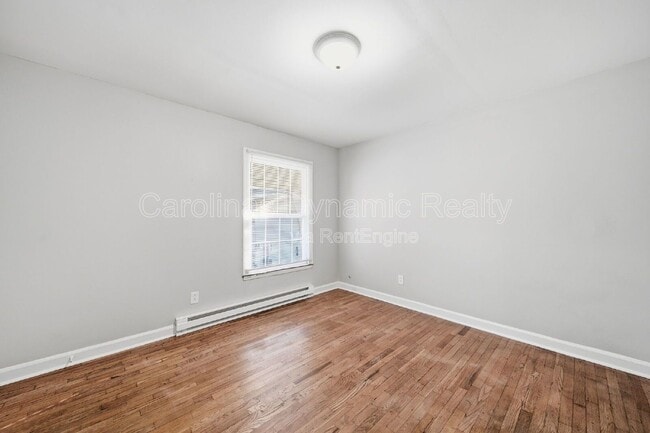 Building Photo - 325 S Gardner Ave