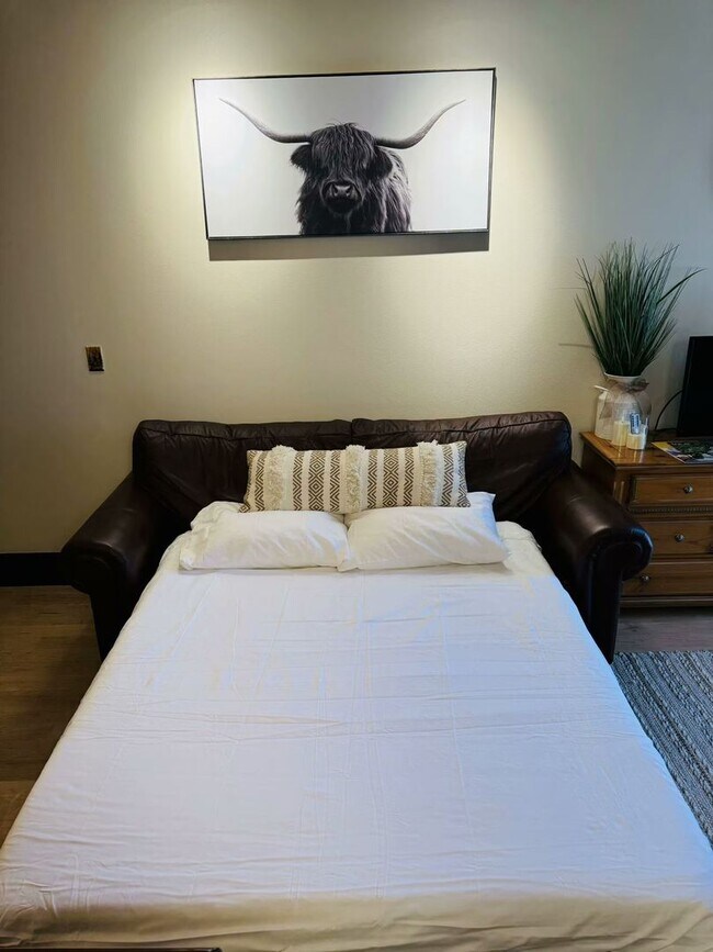 Building Photo - Furnished Park City Studio Available for Rent